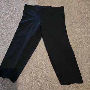 Black workout capris leggings
